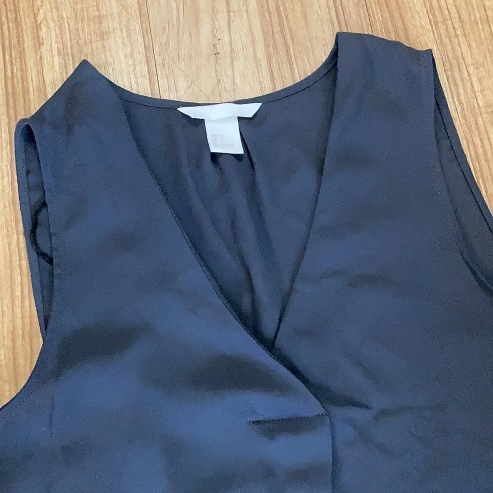 Chiffon tank euc - Picture 2 of 6